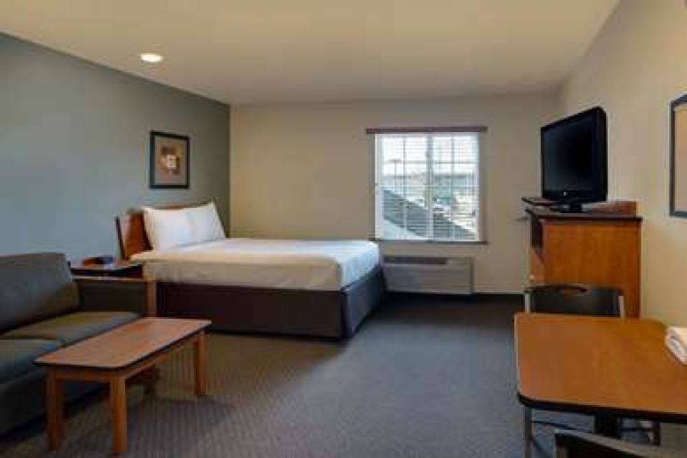 WOODSPRING SUITES WASHINGTON DC AND 9