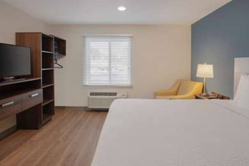 WOODSPRING SUITES WASHINGTON DC EAS 10