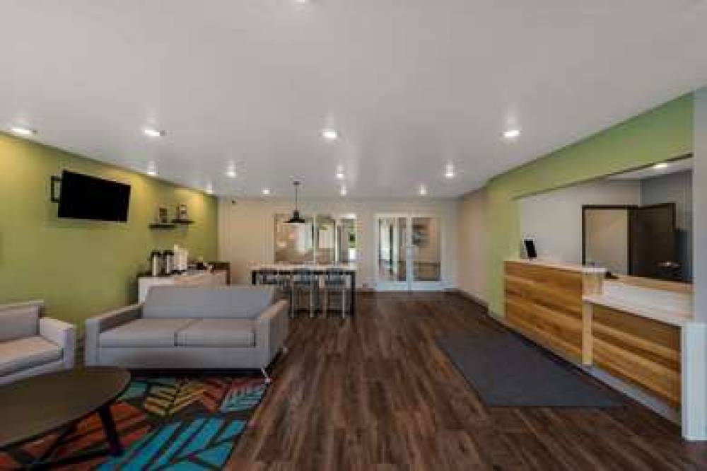 WOODSPRING SUITES WEST PALM BEACH 5