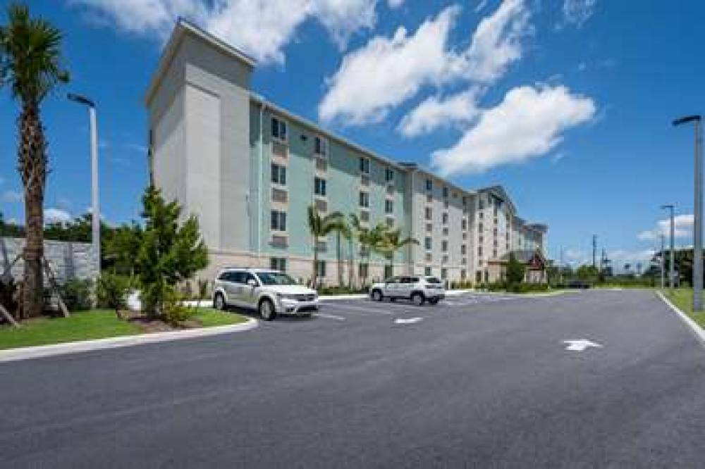 WOODSPRING SUITES WEST PALM BEACH 2