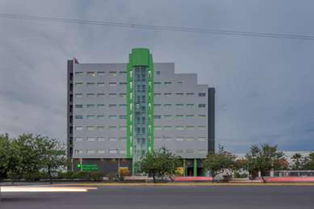 WYNDHAM GARDEN CELAYA 2