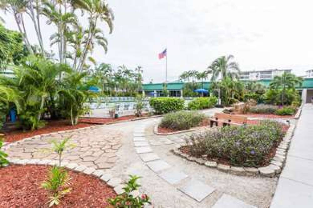 WYNDHAM GARDEN FORT MYERS BEACH 1