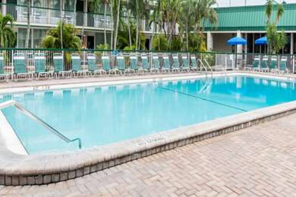 WYNDHAM GARDEN FORT MYERS BEACH 5