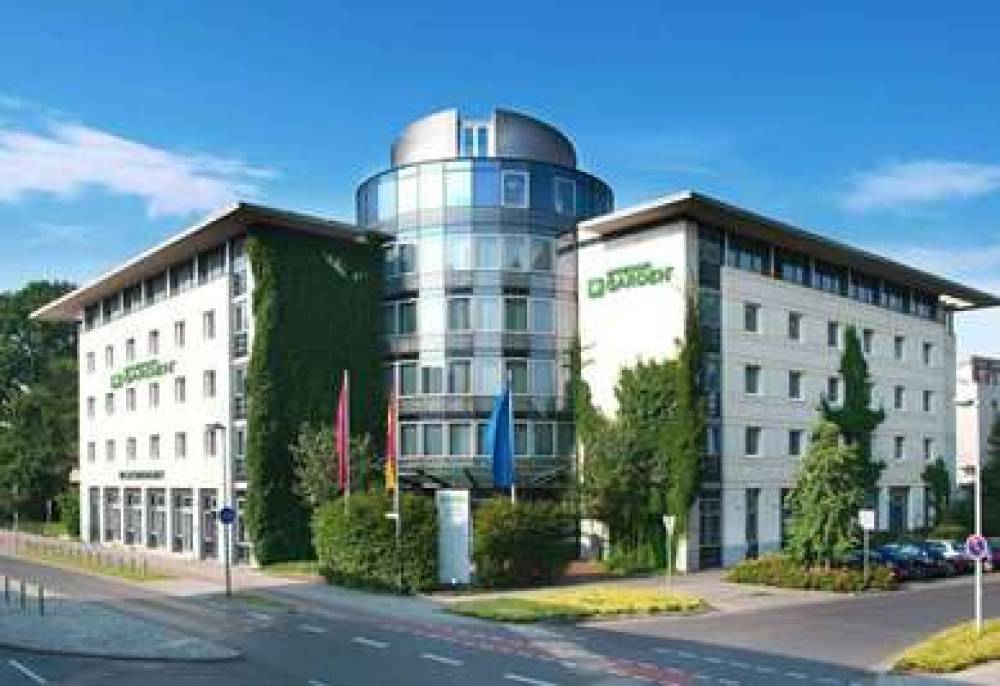 WYNDHAM GARDEN HENNIGSDORF BER 2