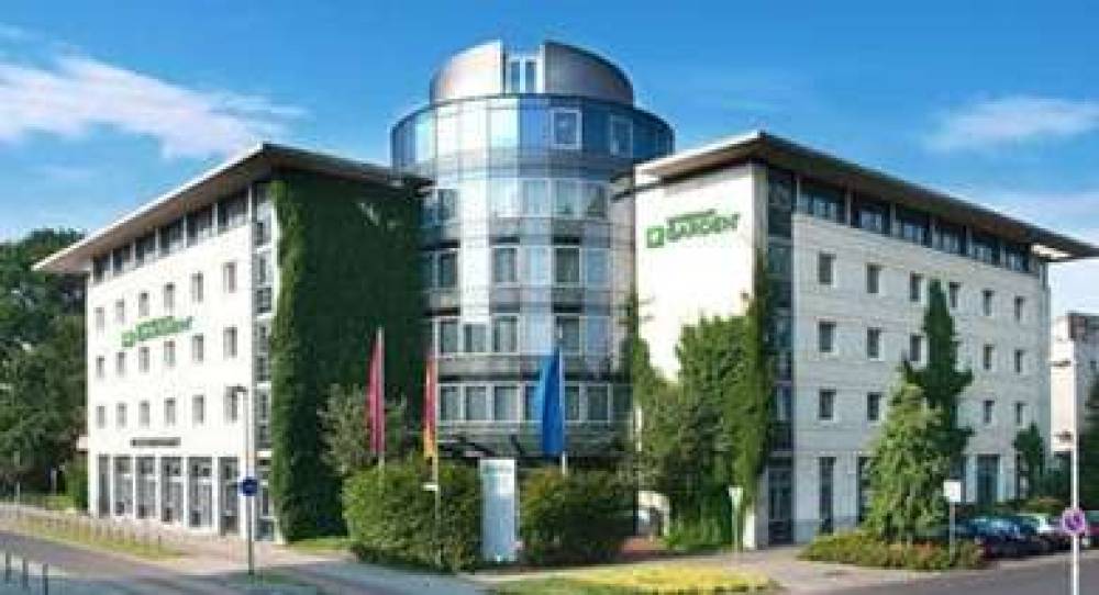 WYNDHAM GARDEN HENNIGSDORF BER 3