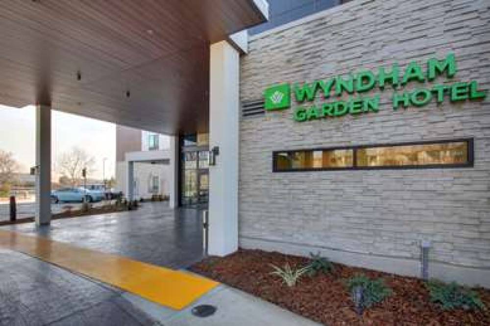 WYNDHAM GARDEN SACRAMENTO 3