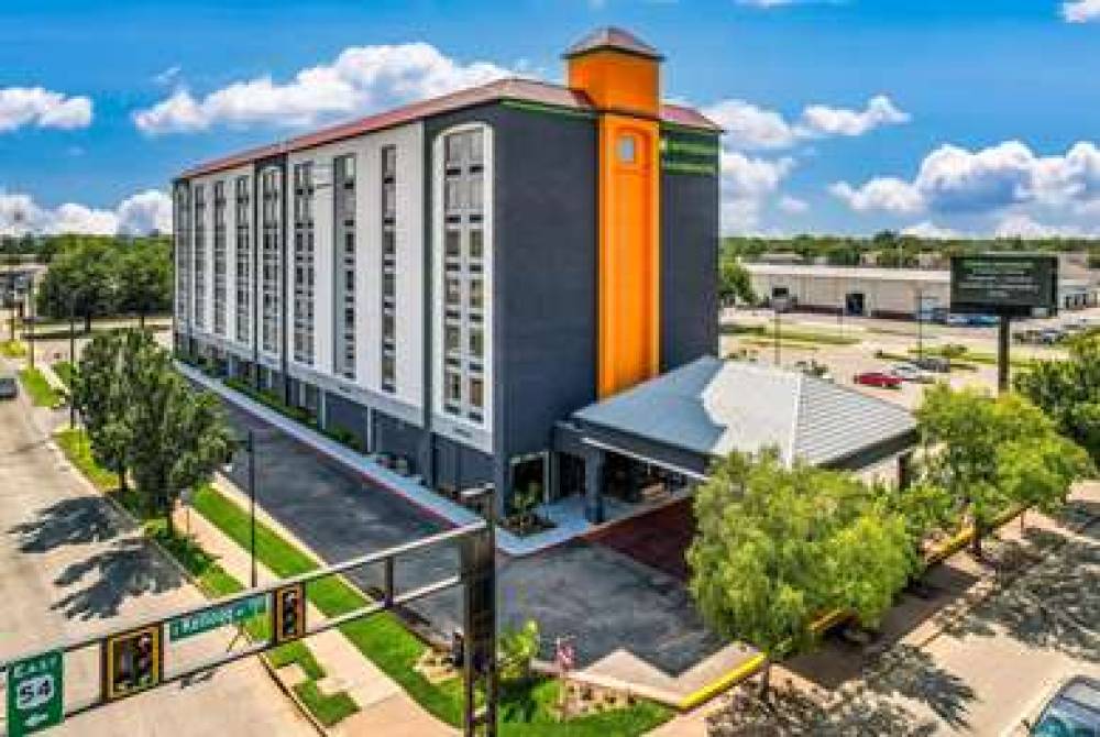 Wyndham Garden Wichita Downtown 1