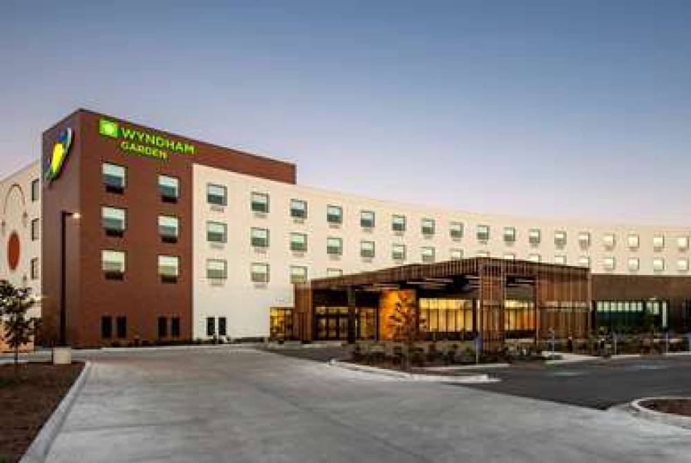 WYNDHAM GARDEN WINNIPEG AIRPORT 3