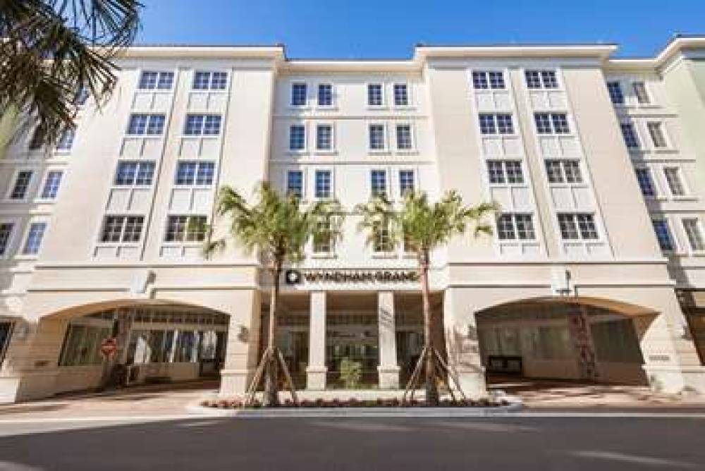 WYNDHAM GRAND JUPITER 1