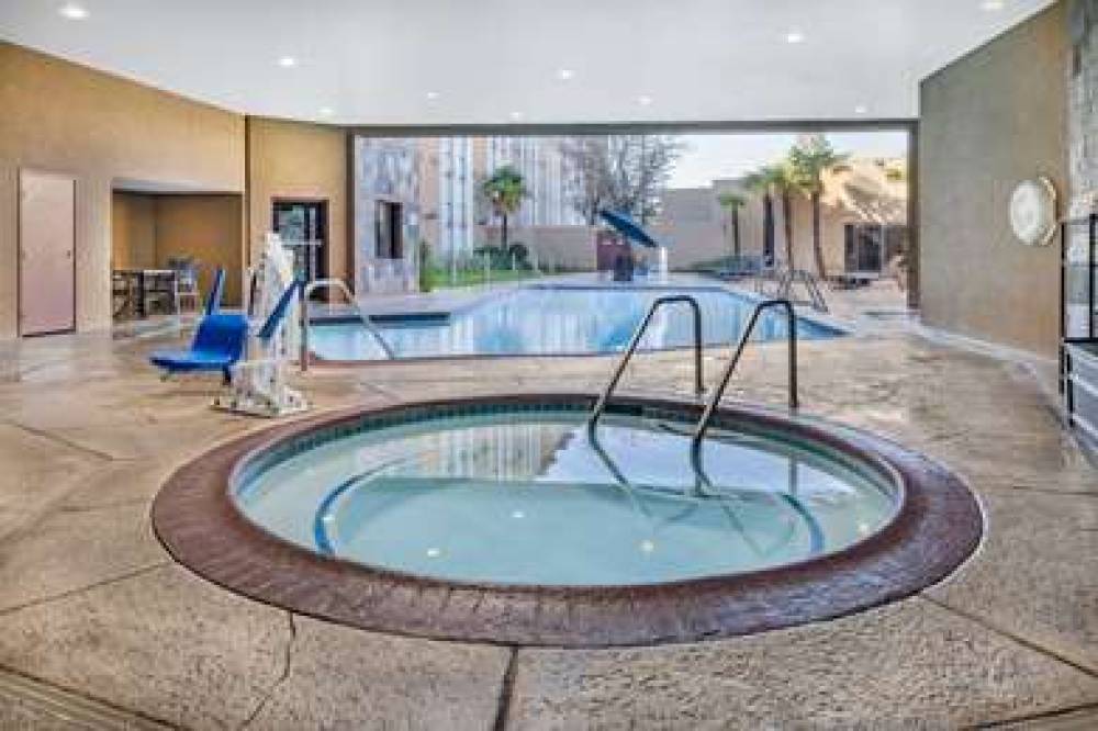 WYNDHAM SACRAMENTO 6