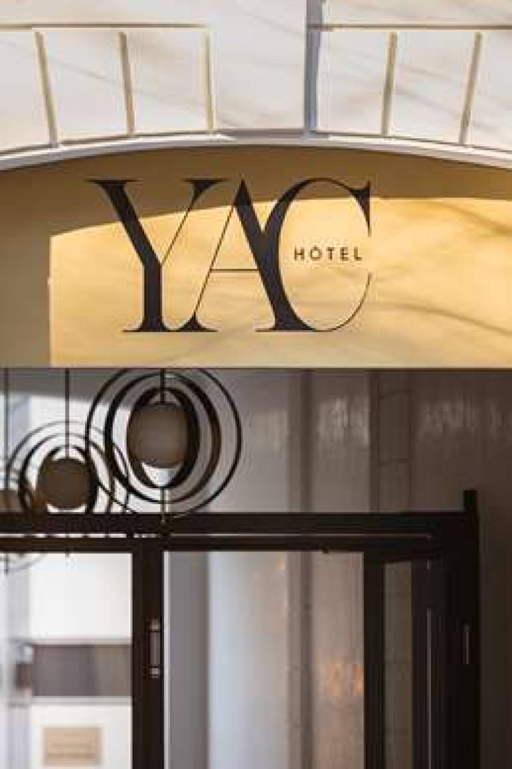 YAC PARIS CLICHY RADISSON INDIVIDUA 7