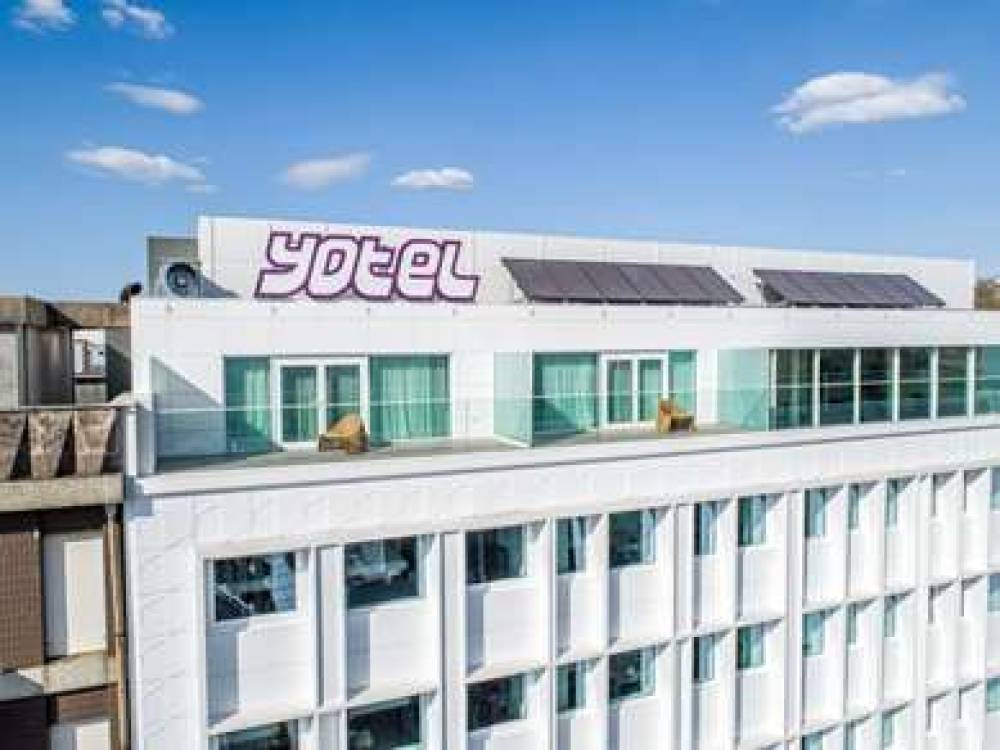 Yotel Porto