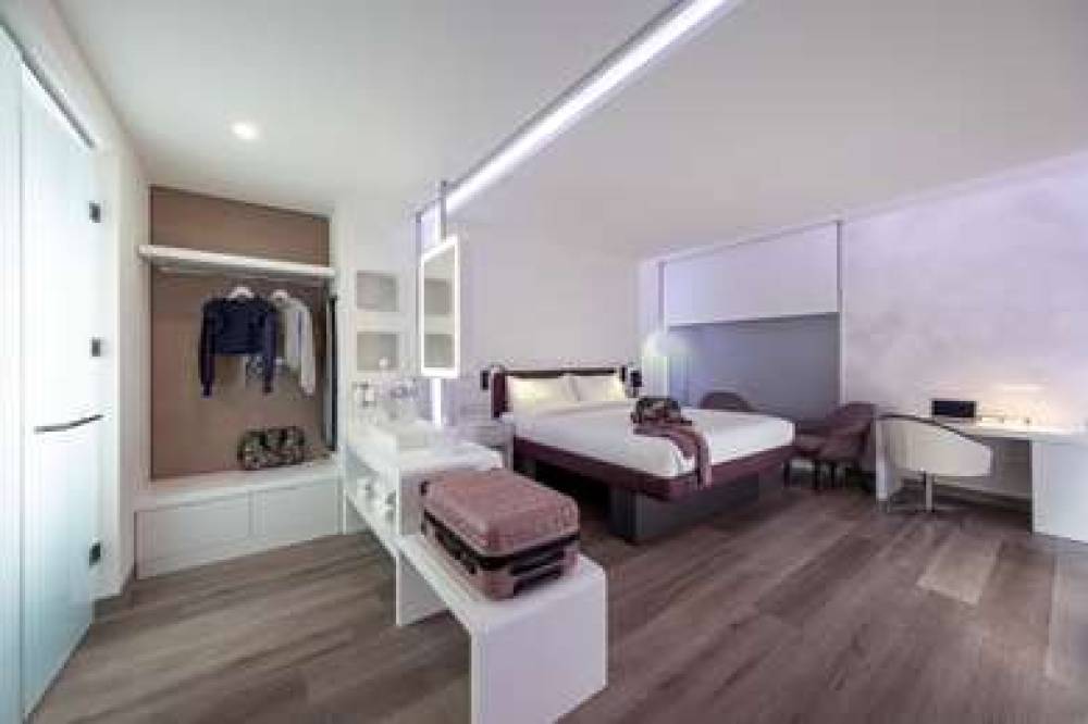 YOTELAIR ISTANBUL AIRPORT 9